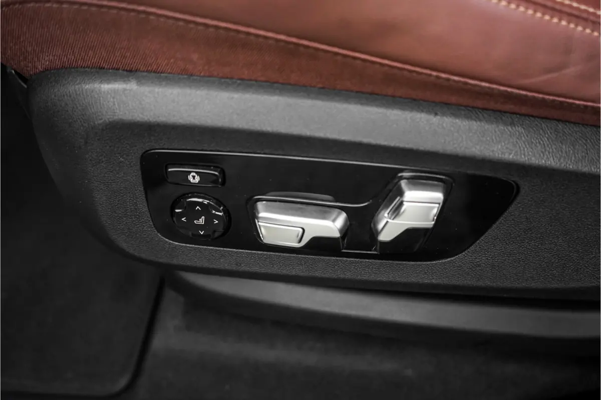 xDrive45e High Executive M-Sport Laser Pano H/K 360° Luchtv 21"