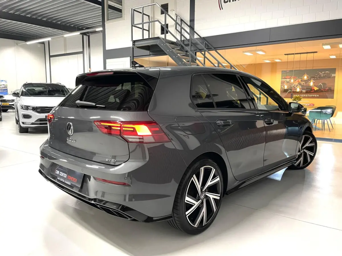 1.5 eTSI R-Line Black Style/ Cam/ IQ/ 18''LMV/ CarPlay