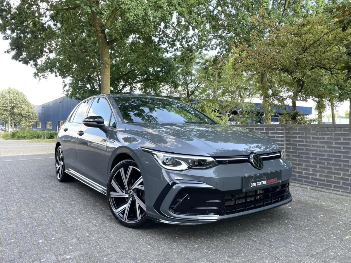 1.5 eTSI R-Line Black Style/ Cam/ IQ/ 18''LMV/ CarPlay