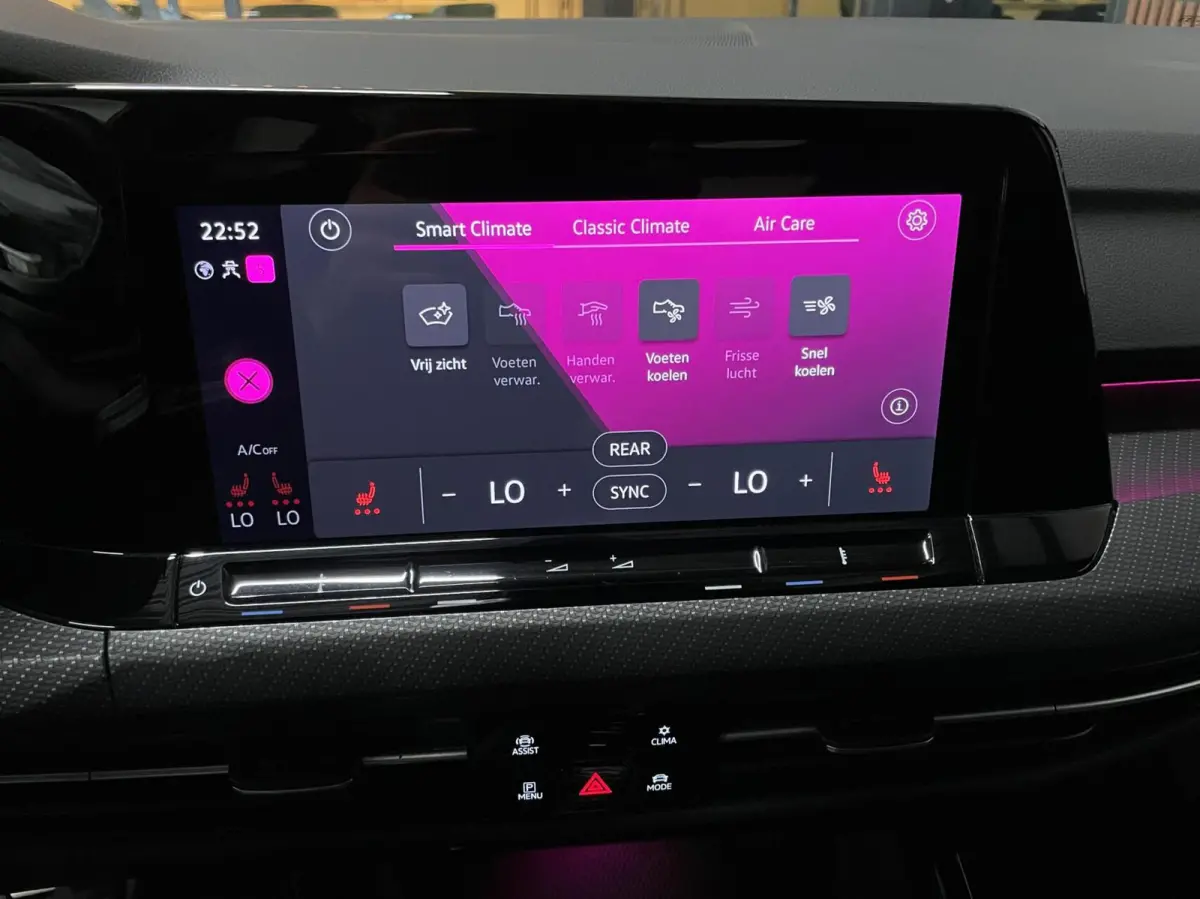 1.5 eTSI R-Line Black Style/ Cam/ IQ/ 18''LMV/ CarPlay