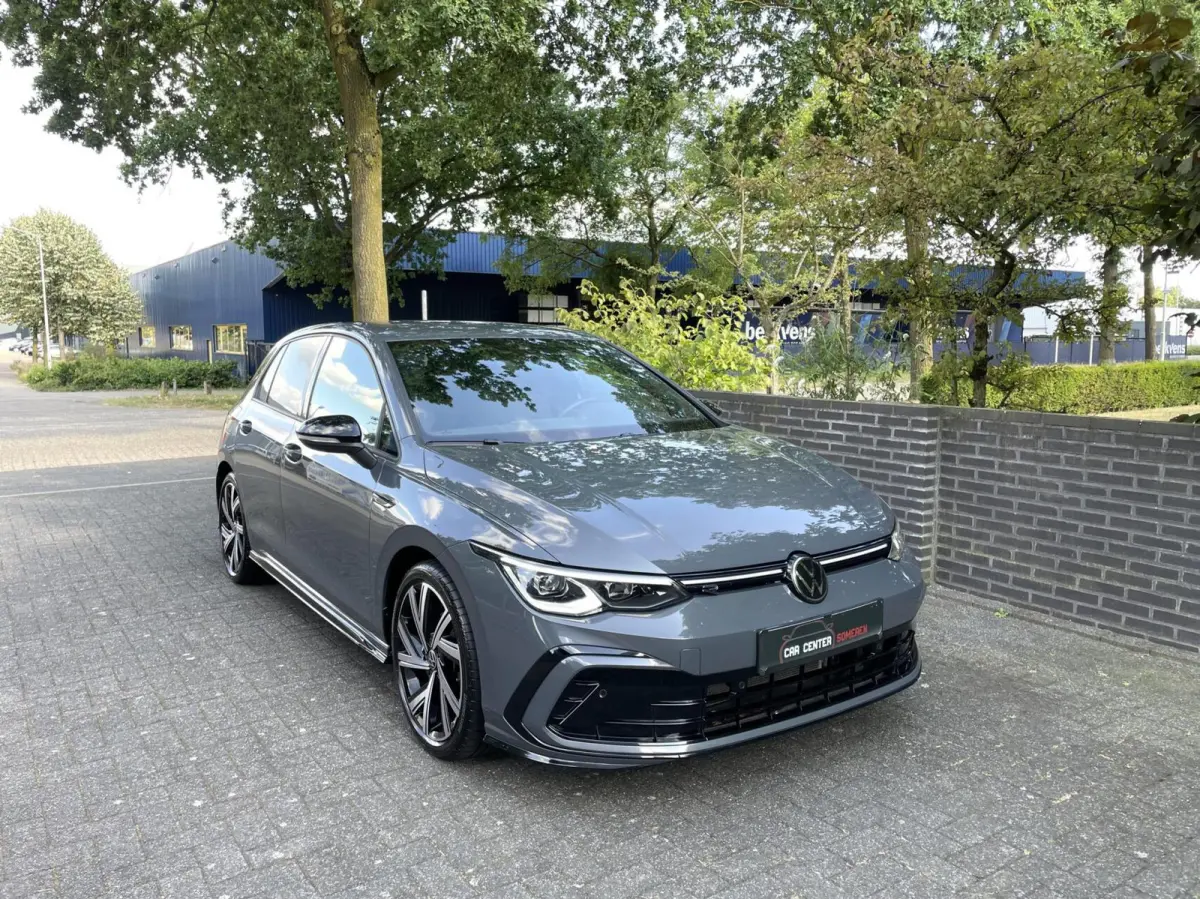 1.5 eTSI R-Line Black Style/ Cam/ IQ/ 18''LMV/ CarPlay