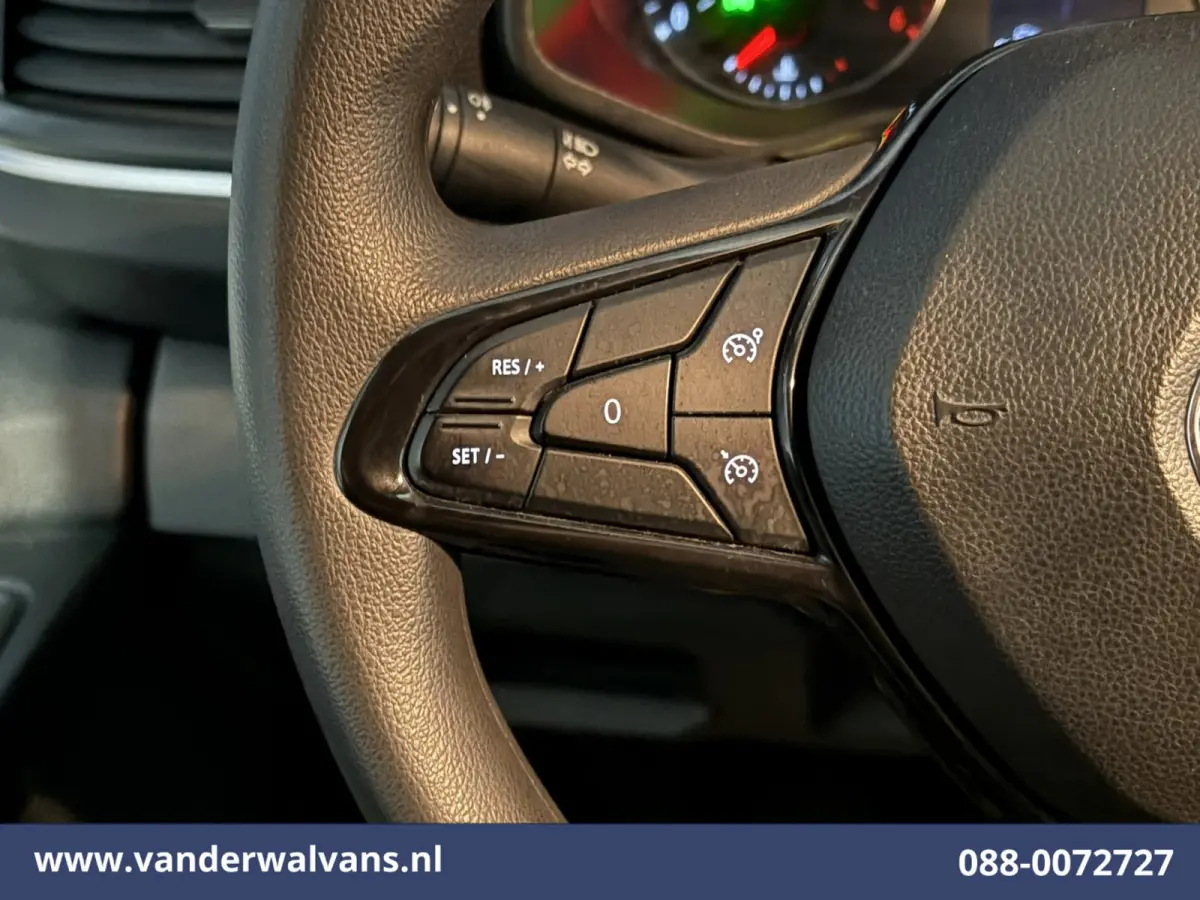 2.0 Blue dCi 131pk L2H1 Euro6 Airco | Navigatie | Camera | LED | Apple Carplay Cruisecontrol, Android Auto, Parkeersensoren, Elektrische inklapbare spiegels, Bijrijdersbank