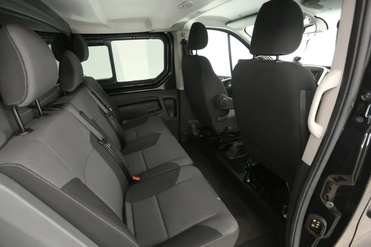 2.0 DCI L2H1 145pk | Dubbele Cabine | Clima | Camera | Cruise | Navi | Trekhaak | Parkeersens.