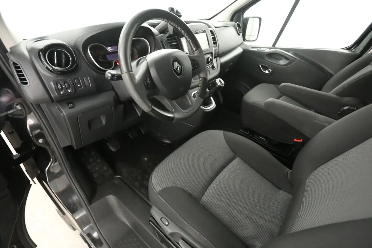 2.0 DCI L2H1 145pk | Dubbele Cabine | Clima | Camera | Cruise | Navi | Trekhaak | Parkeersens.