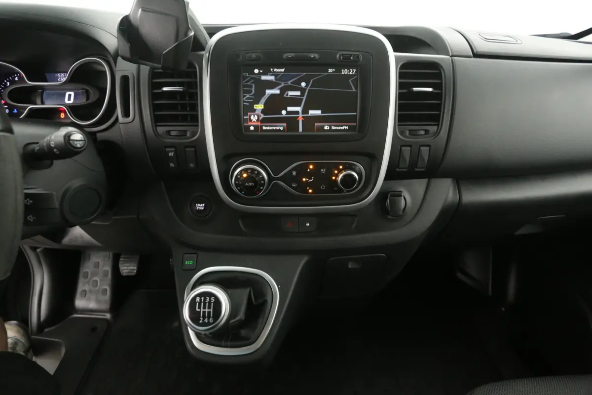 2.0 DCI L2H1 145pk | Dubbele Cabine | Clima | Camera | Cruise | Navi | Trekhaak | Parkeersens.