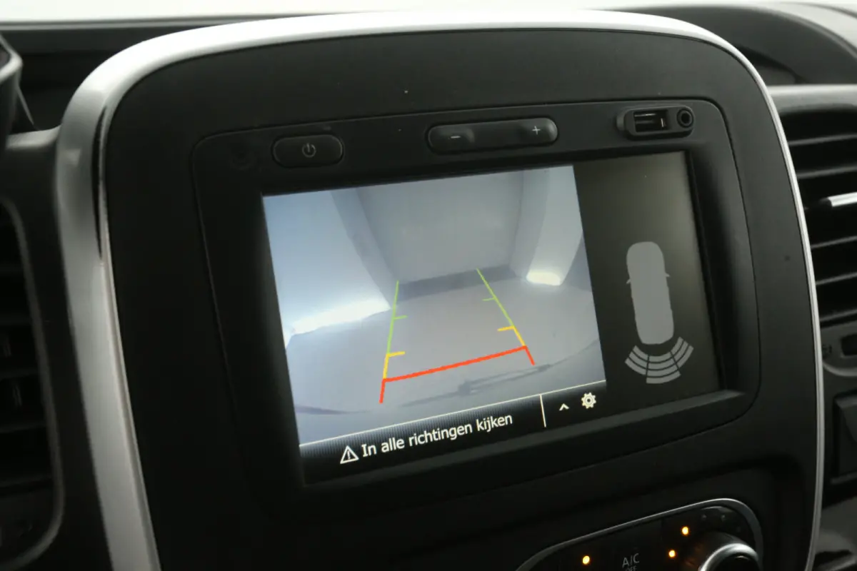 2.0 DCI L2H1 145pk | Dubbele Cabine | Clima | Camera | Cruise | Navi | Trekhaak | Parkeersens.