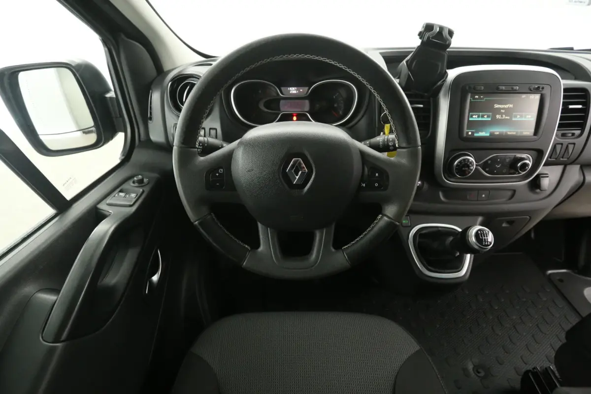 2.0 DCI L2H1 145pk | Dubbele Cabine | Clima | Camera | Cruise | Navi | Trekhaak | Parkeersens.