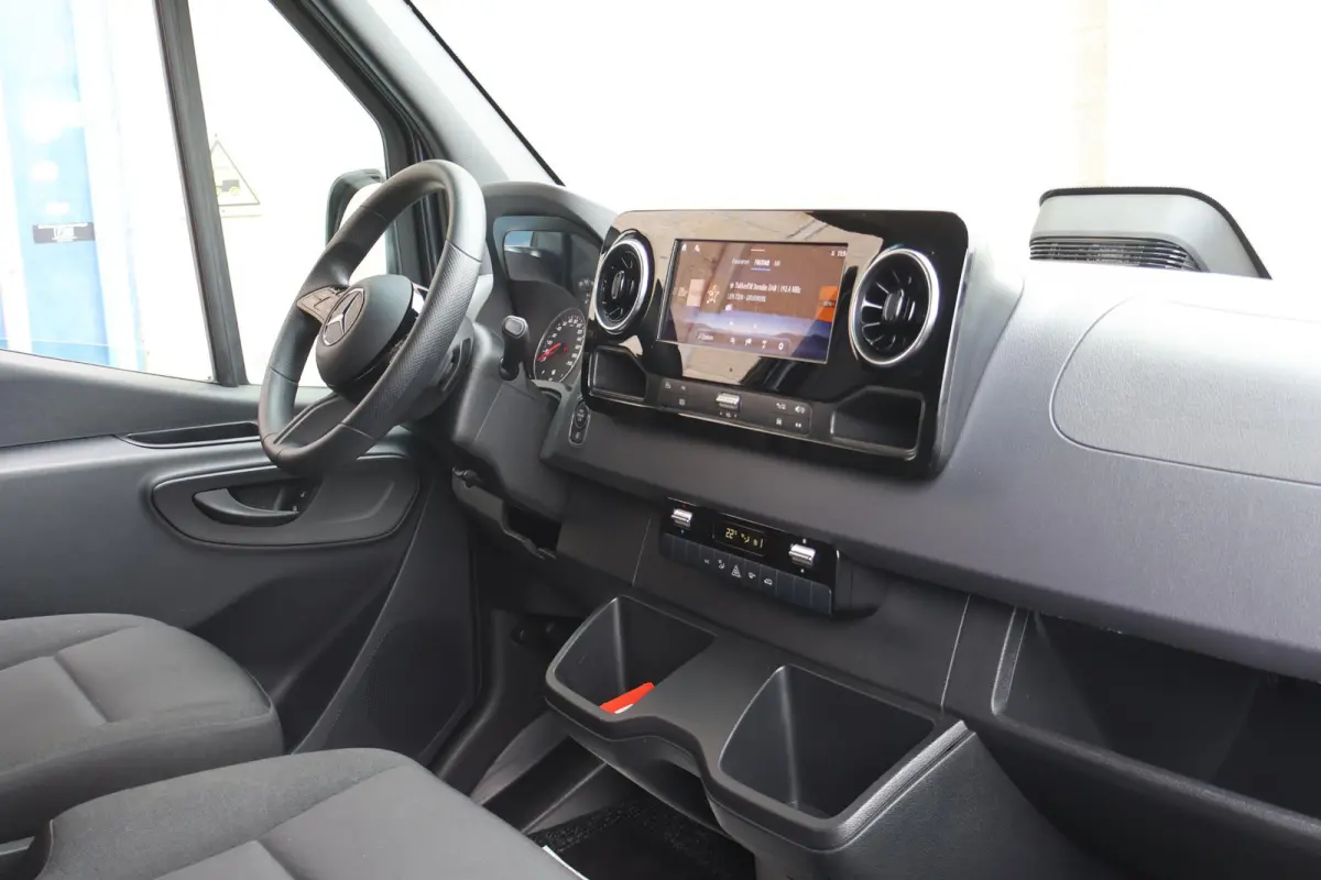317 CDI | Aut. | L4 H2 | Pro | Parkeercamera | Apple Carplay/Android Auto | 3-zits | Airco | Cruise Control | Certified