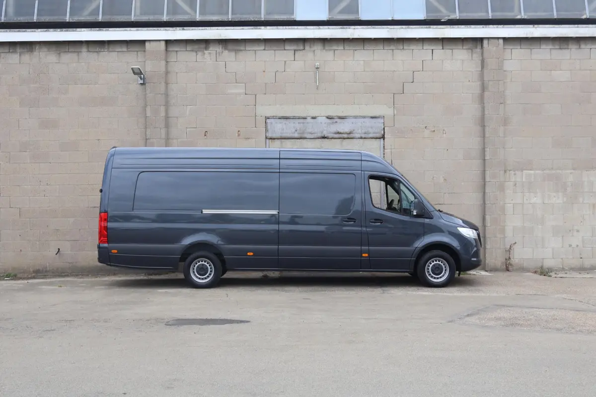 317 CDI | Aut. | L4 H2 | Pro | Parkeercamera | Apple Carplay/Android Auto | 3-zits | Airco | Cruise Control | Certified