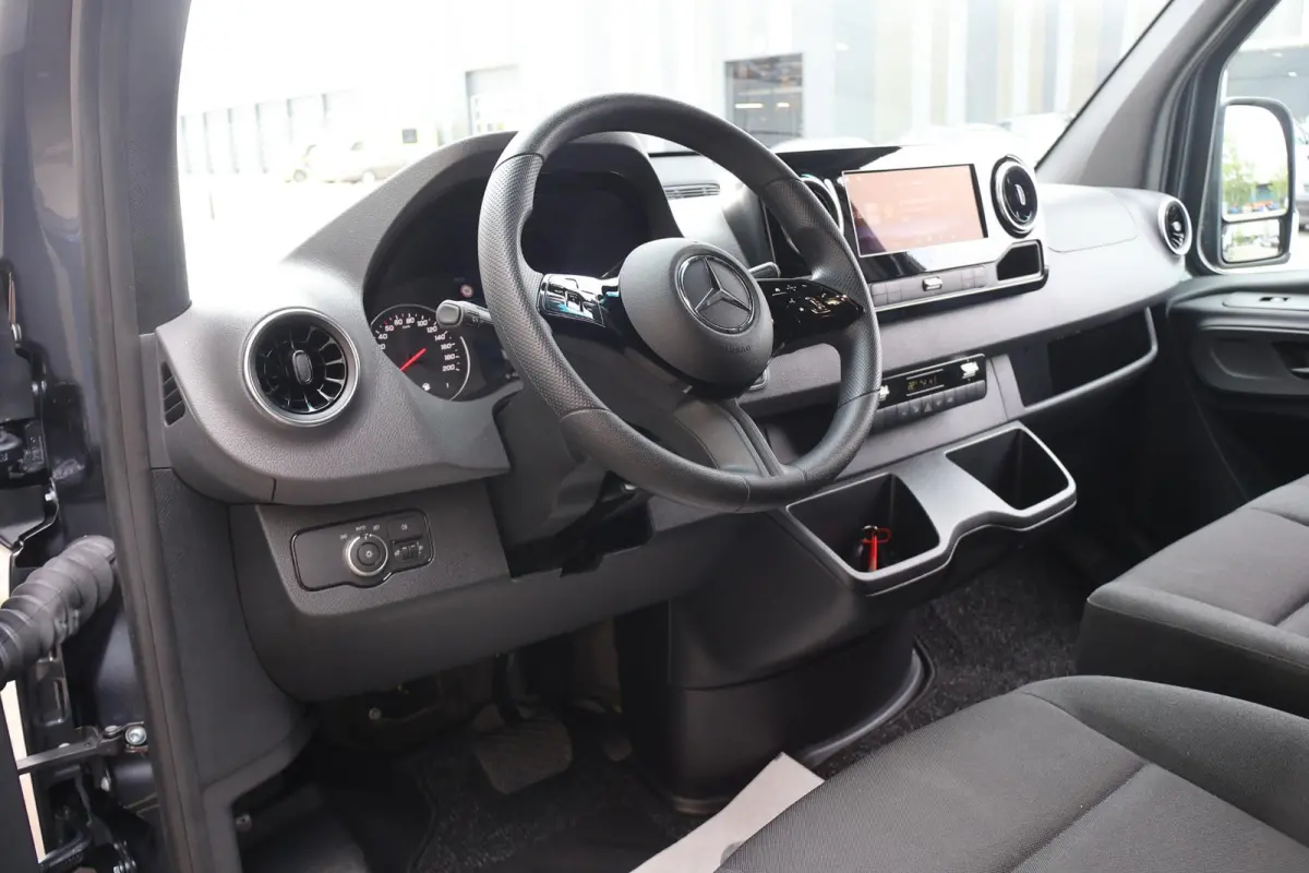 317 CDI | Aut. | L4 H2 | Pro | Parkeercamera | Apple Carplay/Android Auto | 3-zits | Airco | Cruise Control | Certified