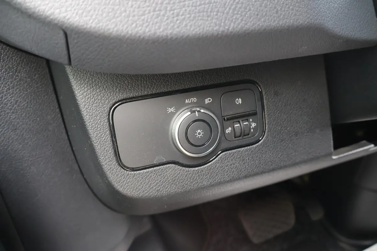 317 CDI | Aut. | L4 H2 | Pro | Parkeercamera | Apple Carplay/Android Auto | 3-zits | Airco | Cruise Control | Certified