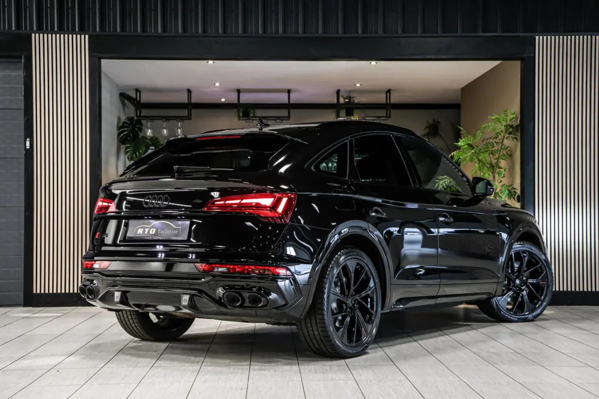 SQ5 3.0 TDI SQ5 quattro|B&O|Carbon|Trekhaak|Pano|Ruitjes Leder|