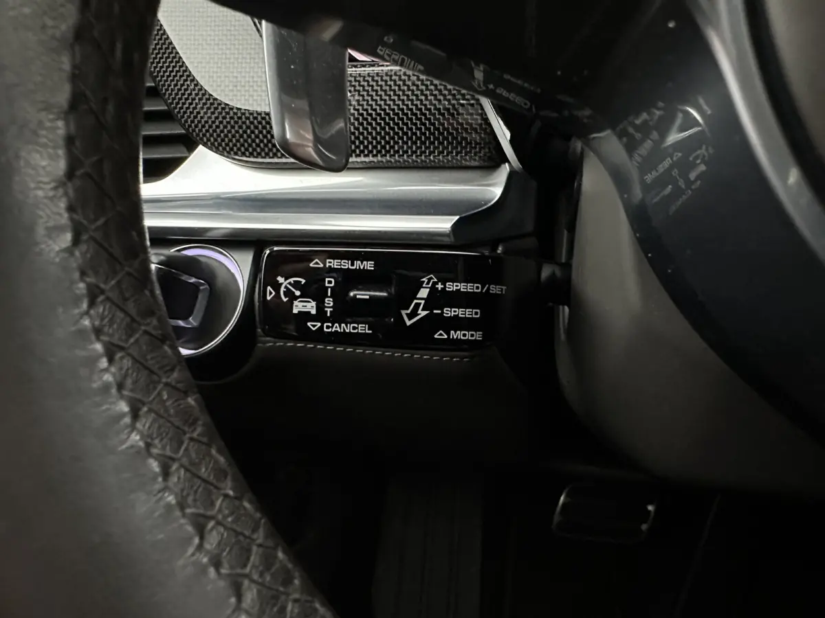2.9 4 E-Hybrid (Plug-in) Aut. *SPORT-CHRONO | LEATHER | FULL-LED | SOFT-CLOSE | ADAPTIVE-CRUISE | BLINDSPOT | MEMORY-PACK | BOSE-SOUND | HEATED-SPORTSEATS | CARBON | CAMERA | PRIVACY-GLASS |