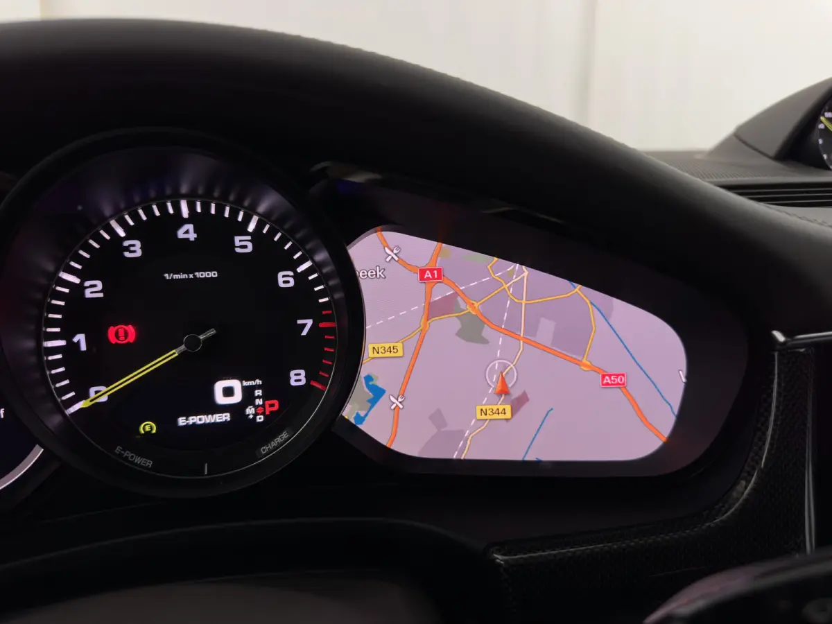 2.9 4 E-Hybrid (Plug-in) Aut. *SPORT-CHRONO | LEATHER | FULL-LED | SOFT-CLOSE | ADAPTIVE-CRUISE | BLINDSPOT | MEMORY-PACK | BOSE-SOUND | HEATED-SPORTSEATS | CARBON | CAMERA | PRIVACY-GLASS |