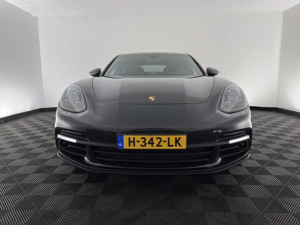 2.9 4 E-Hybrid (Plug-in) Aut. *SPORT-CHRONO | LEATHER | FULL-LED | SOFT-CLOSE | ADAPTIVE-CRUISE | BLINDSPOT | MEMORY-PACK | BOSE-SOUND | HEATED-SPORTSEATS | CARBON | CAMERA | PRIVACY-GLASS |