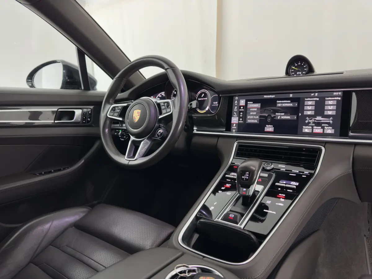 2.9 4 E-Hybrid (Plug-in) Aut. *SPORT-CHRONO | LEATHER | FULL-LED | SOFT-CLOSE | ADAPTIVE-CRUISE | BLINDSPOT | MEMORY-PACK | BOSE-SOUND | HEATED-SPORTSEATS | CARBON | CAMERA | PRIVACY-GLASS |