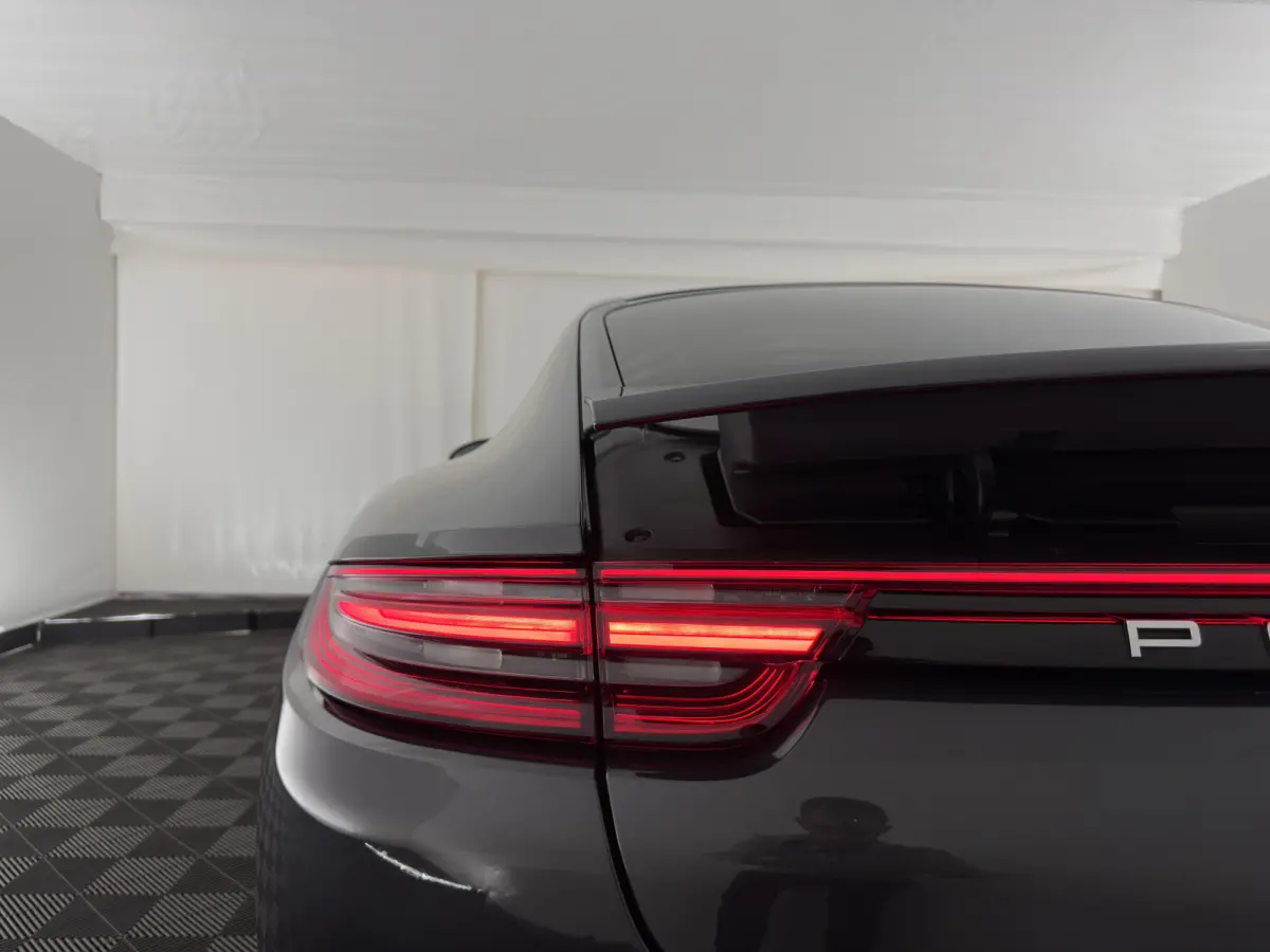2.9 4 E-Hybrid (Plug-in) Aut. *SPORT-CHRONO | LEATHER | FULL-LED | SOFT-CLOSE | ADAPTIVE-CRUISE | BLINDSPOT | MEMORY-PACK | BOSE-SOUND | HEATED-SPORTSEATS | CARBON | CAMERA | PRIVACY-GLASS |