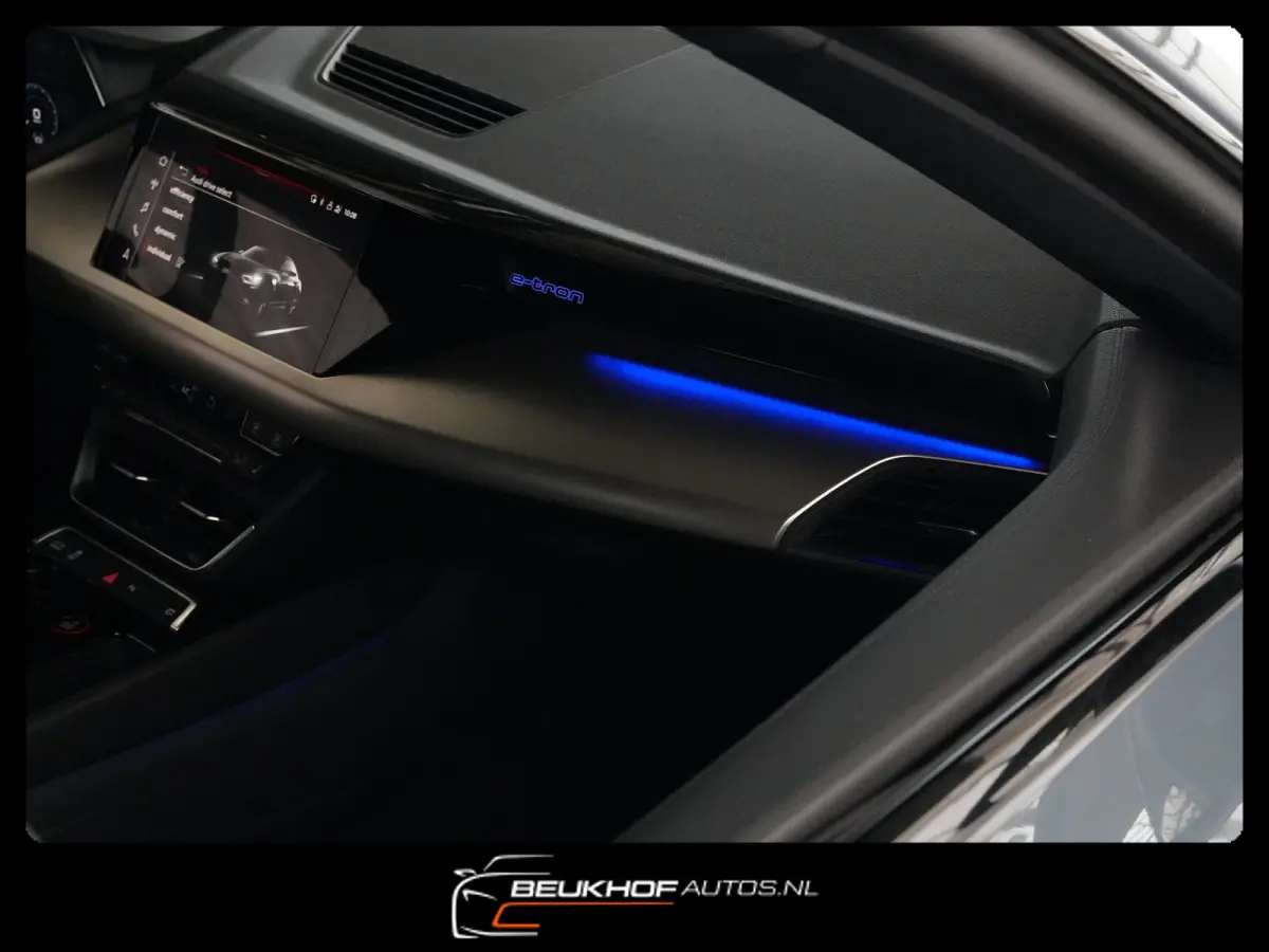 93 kWh Leer Adapt Cruise Carplay Pano Soh 89%