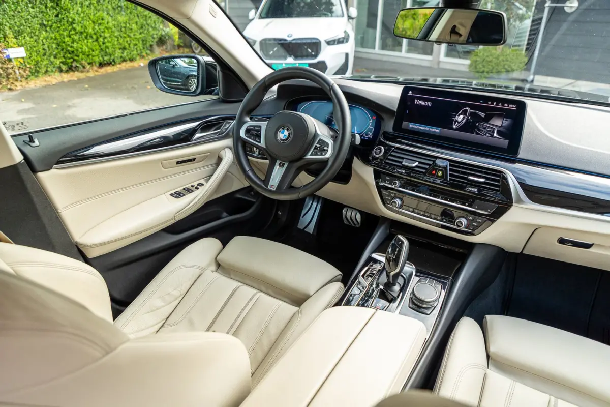 530e Business Edition Plus Soh 89% I Trekhaak I Luxe leder I Led I Stuur & stoelverwarming I Camera I Android