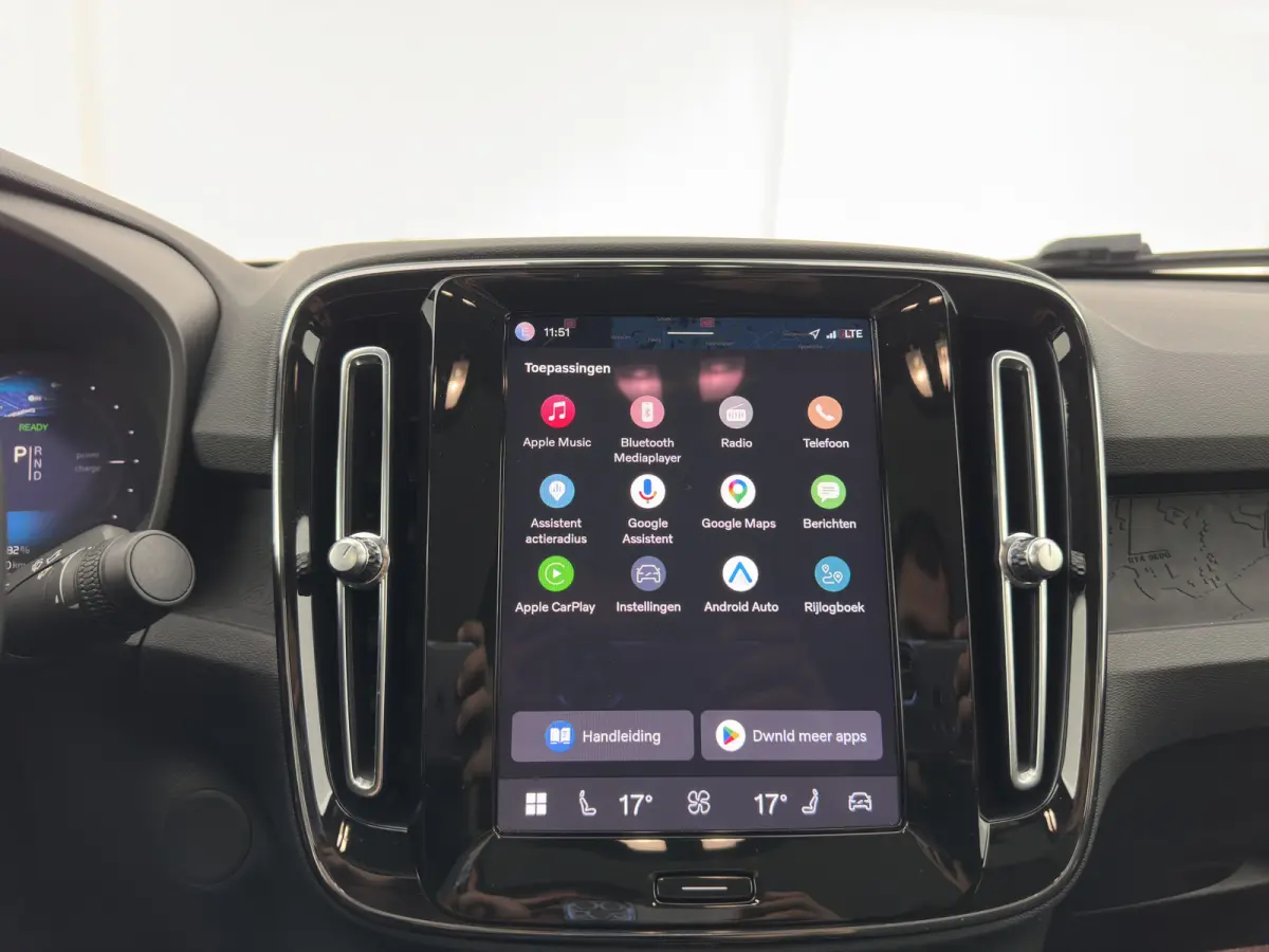 Recharge Core 69 kWh [3-Fase-11kW] {SoH-93%} (INCL.BTW) Aut. *PANO | DIGI-COCKPIT | FULL-LED | CAMERA | NAVI-FULLMAP | ECC | PDC | HEATED-SPORTSEATS | PRIVACY-GLASS | 19''ALU*