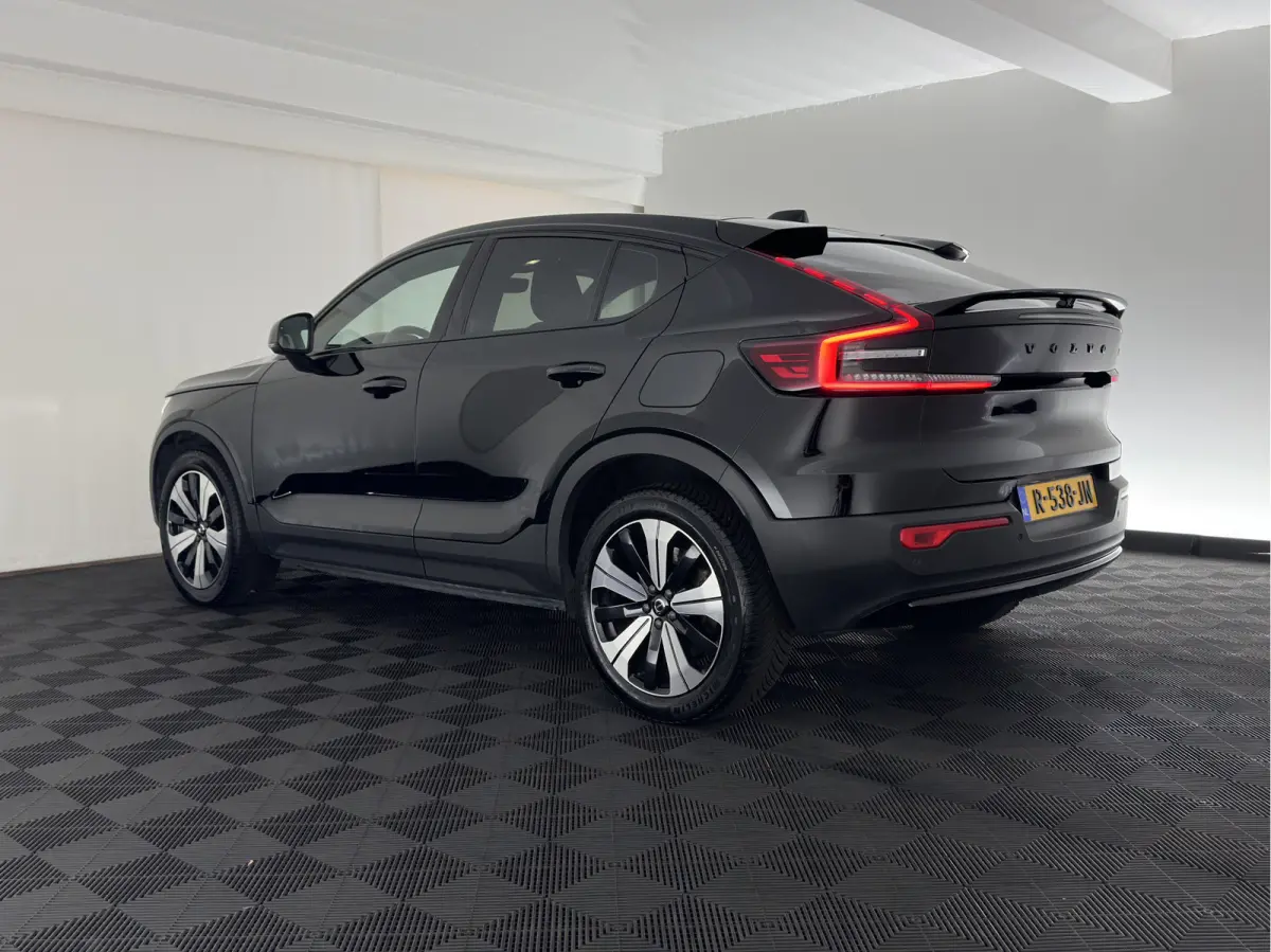 Recharge Core 69 kWh [3-Fase-11kW] {SoH-93%} (INCL.BTW) Aut. *PANO | DIGI-COCKPIT | FULL-LED | CAMERA | NAVI-FULLMAP | ECC | PDC | HEATED-SPORTSEATS | PRIVACY-GLASS | 19''ALU*