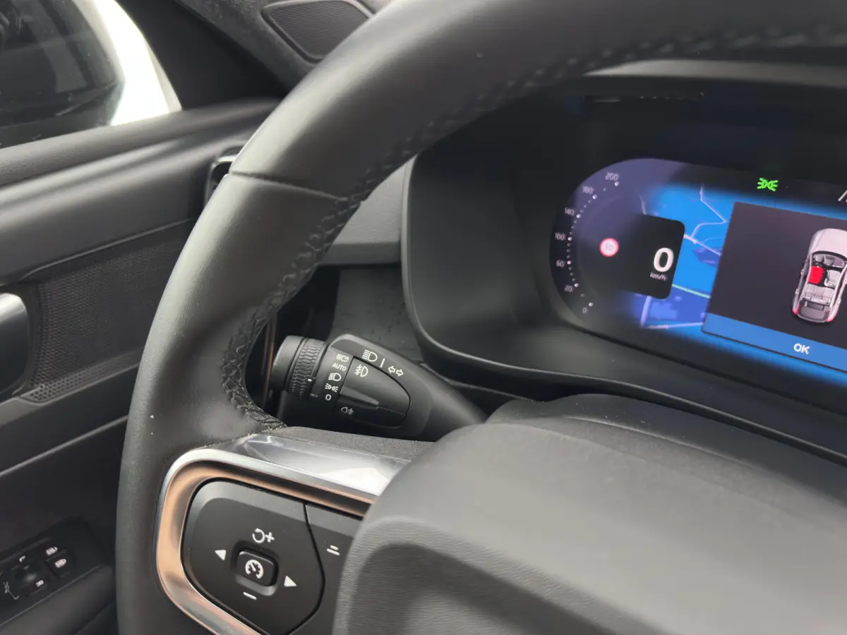 Recharge Core 69 kWh [3-Fase-11kW] {SoH-93%} (INCL.BTW) Aut. *PANO | DIGI-COCKPIT | FULL-LED | CAMERA | NAVI-FULLMAP | ECC | PDC | HEATED-SPORTSEATS | PRIVACY-GLASS | 19''ALU*