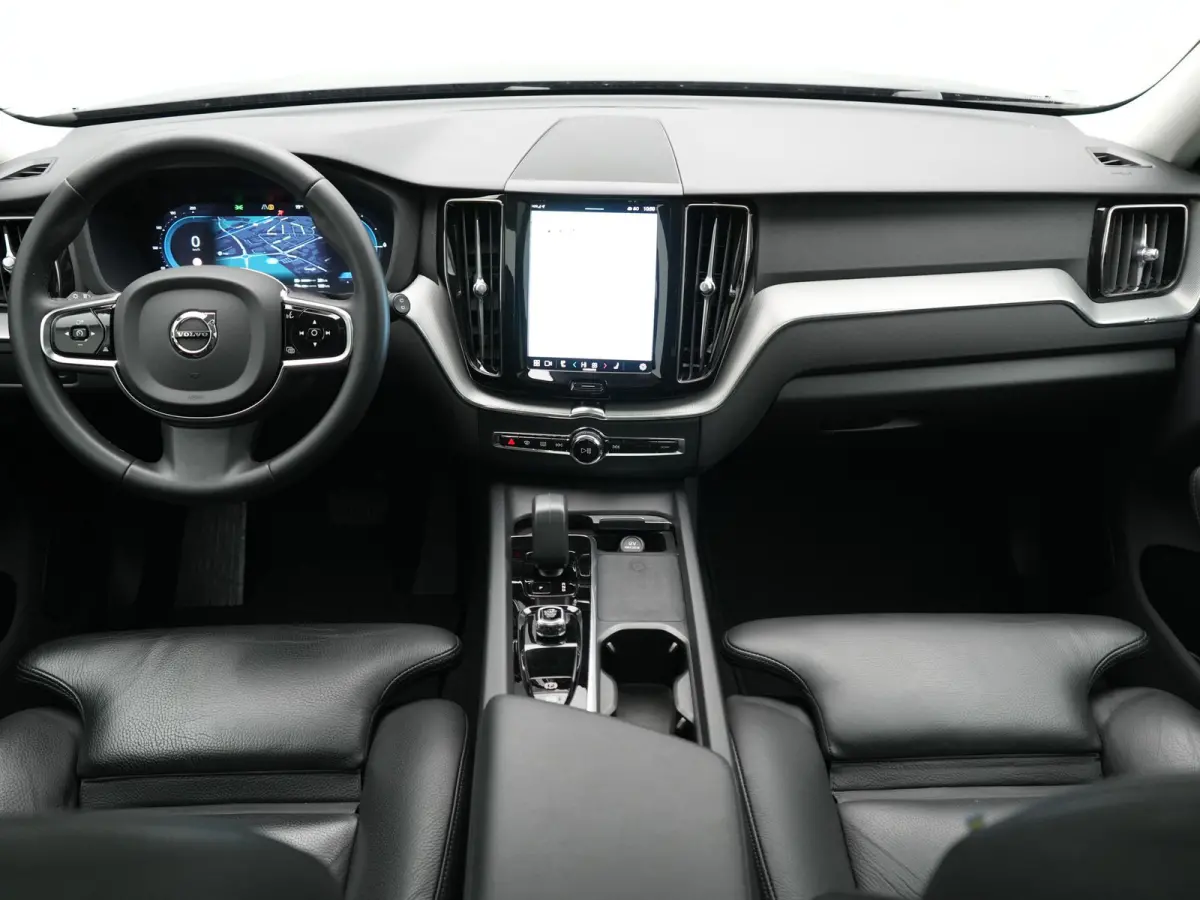 T6 PHEV AWD Plus Dark 350pk Dealer O.H | Panodak | Adaptive Cruise | 360 Camera | Lederen Sportstoelen Memory & Verwarmd | Apple Carplay | Google Assistant & Maps | BLIS | Stuurverwarming | 