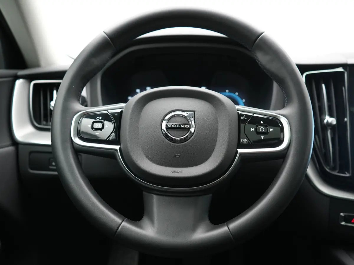 T6 PHEV AWD Plus Dark 350pk Dealer O.H | Panodak | Adaptive Cruise | 360 Camera | Lederen Sportstoelen Memory & Verwarmd | Apple Carplay | Google Assistant & Maps | BLIS | Stuurverwarming | 