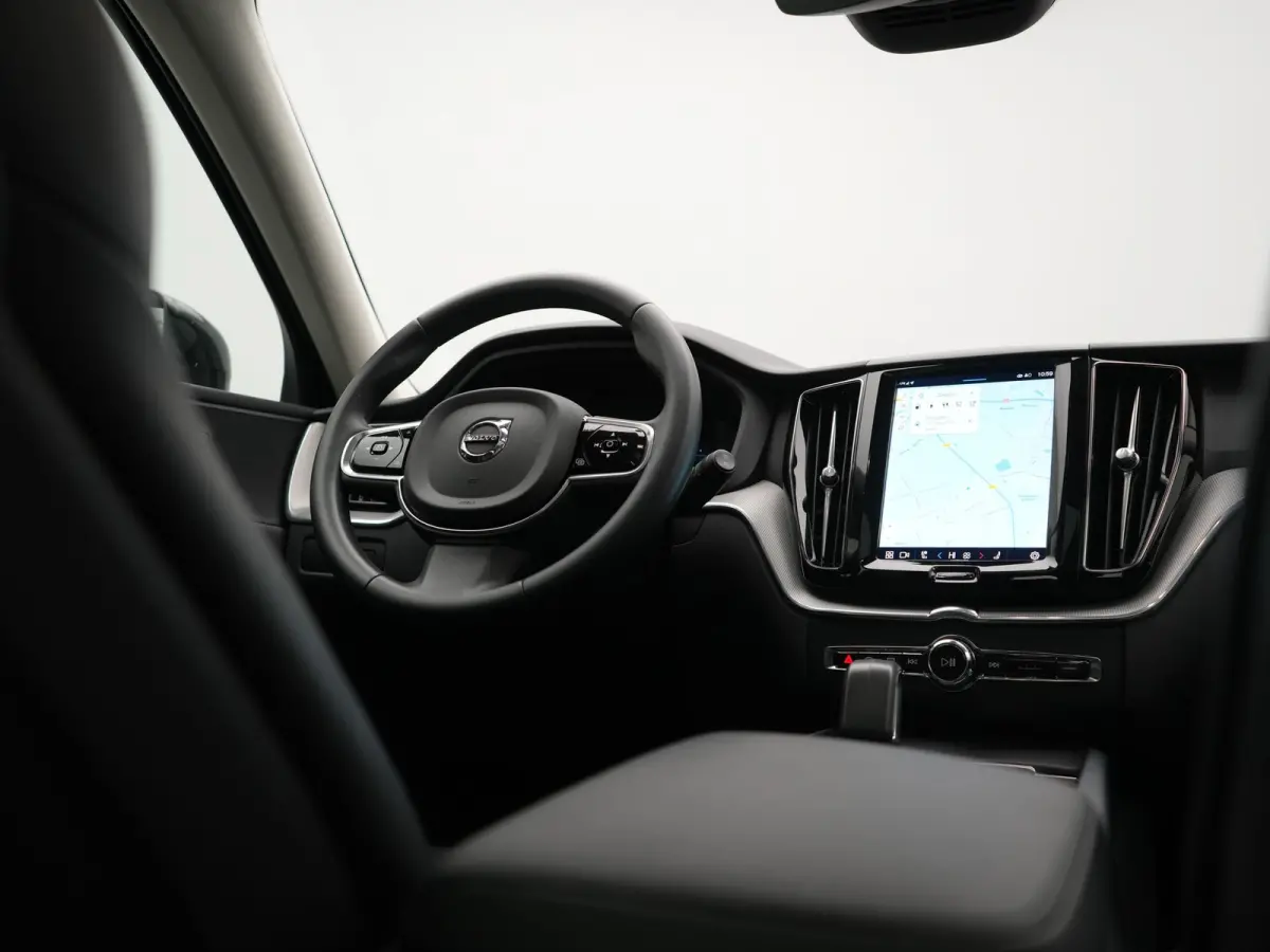 T6 PHEV AWD Plus Dark 350pk Dealer O.H | Panodak | Adaptive Cruise | 360 Camera | Lederen Sportstoelen Memory & Verwarmd | Apple Carplay | Google Assistant & Maps | BLIS | Stuurverwarming | 