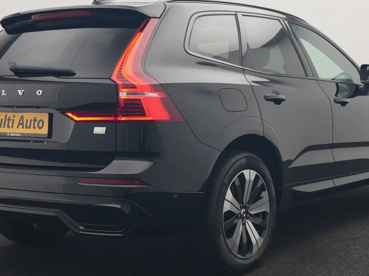 T6 PHEV AWD Plus Dark 350pk Dealer O.H | Panodak | Adaptive Cruise | 360 Camera | Lederen Sportstoelen Memory & Verwarmd | Apple Carplay | Google Assistant & Maps | BLIS | Stuurverwarming | 