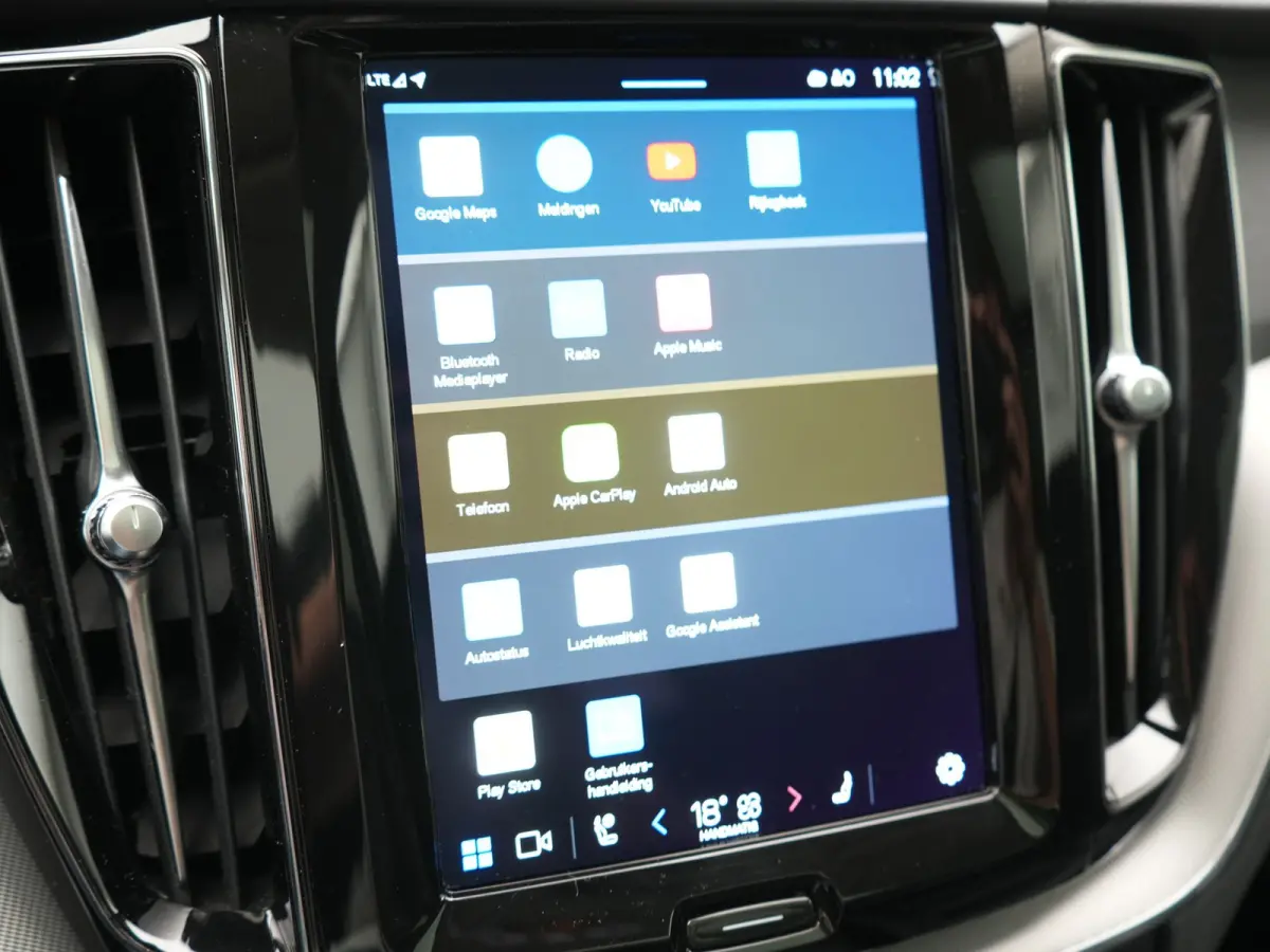 T6 PHEV AWD Plus Dark 350pk Dealer O.H | Panodak | Adaptive Cruise | 360 Camera | Lederen Sportstoelen Memory & Verwarmd | Apple Carplay | Google Assistant & Maps | BLIS | Stuurverwarming | 