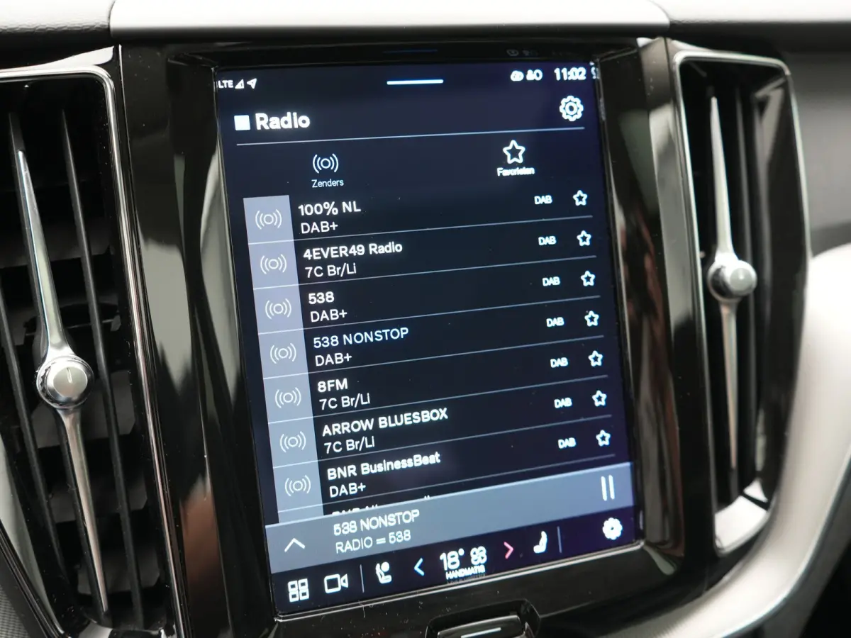 T6 PHEV AWD Plus Dark 350pk Dealer O.H | Panodak | Adaptive Cruise | 360 Camera | Lederen Sportstoelen Memory & Verwarmd | Apple Carplay | Google Assistant & Maps | BLIS | Stuurverwarming | 