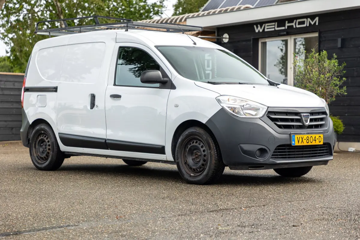 1.5 dCi 75 Ambiance Airco I Trekhaak I Imperiaal I Parkeersensoren I NAP I BTW