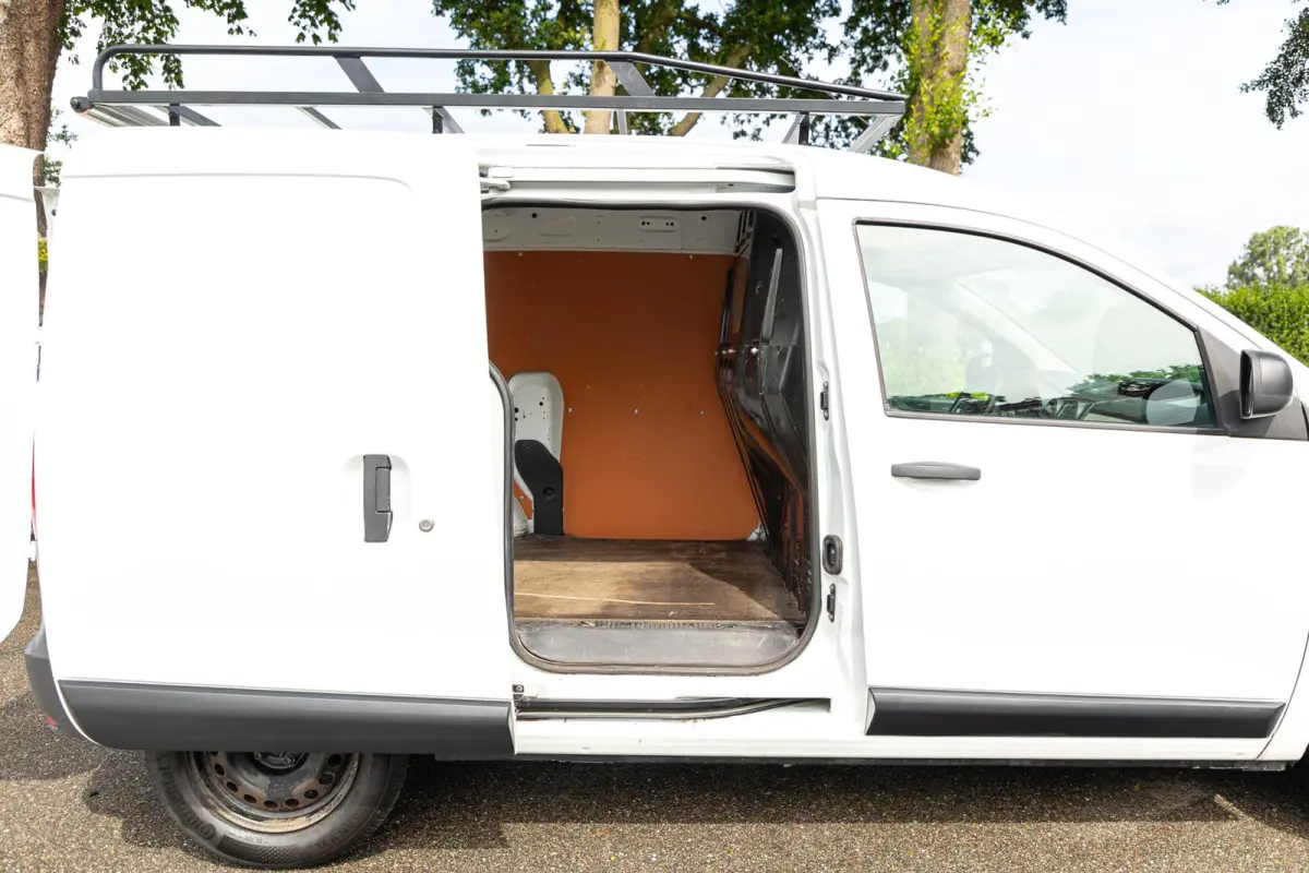 1.5 dCi 75 Ambiance Airco I Trekhaak I Imperiaal I Parkeersensoren I NAP I BTW