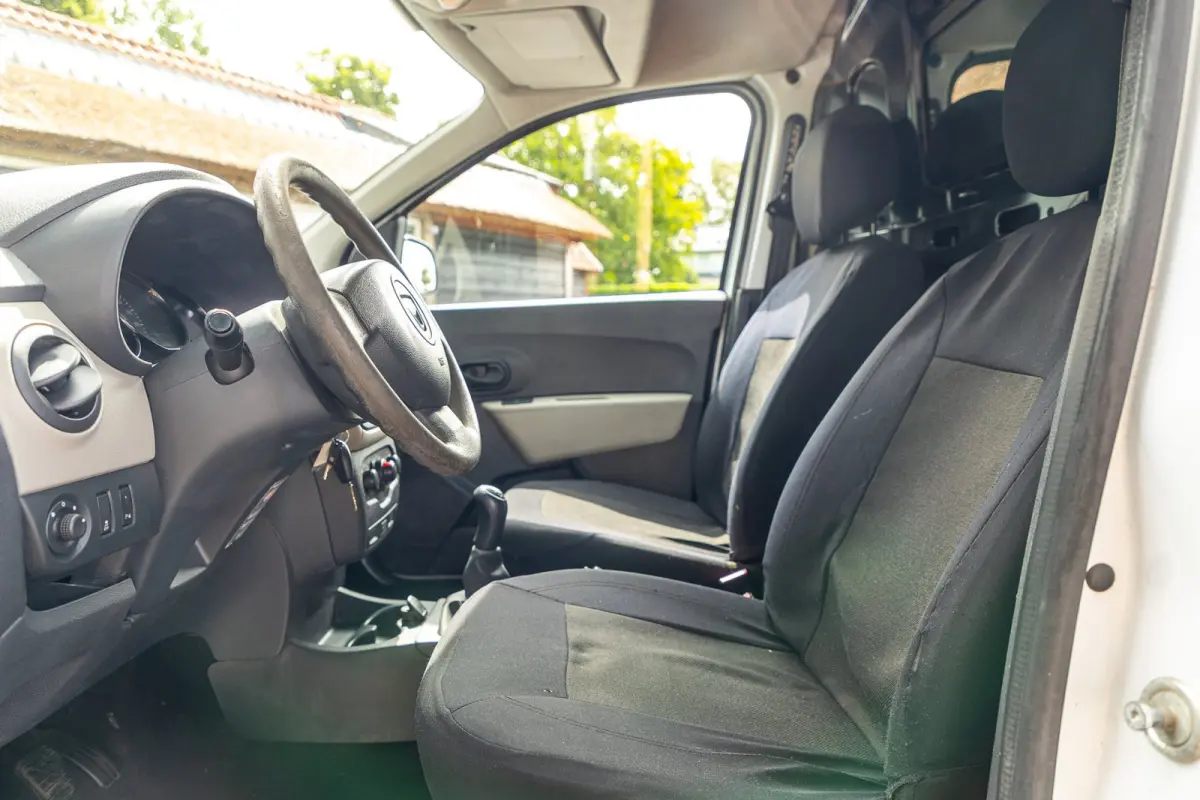 1.5 dCi 75 Ambiance Airco I Trekhaak I Imperiaal I Parkeersensoren I NAP I BTW