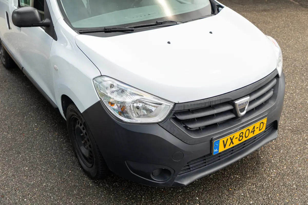 1.5 dCi 75 Ambiance Airco I Trekhaak I Imperiaal I Parkeersensoren I NAP I BTW