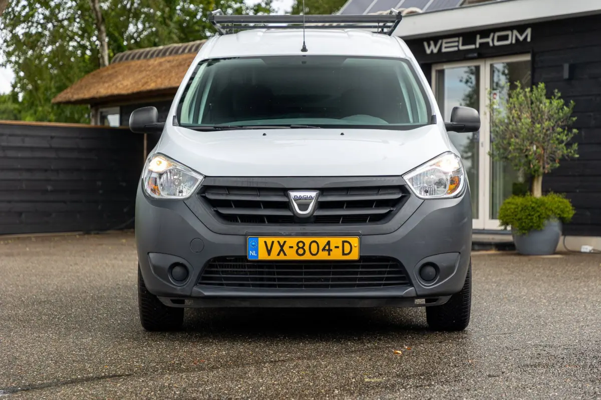 1.5 dCi 75 Ambiance Airco I Trekhaak I Imperiaal I Parkeersensoren I NAP I BTW