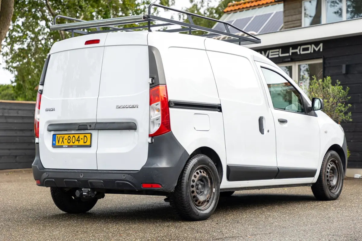 1.5 dCi 75 Ambiance Airco I Trekhaak I Imperiaal I Parkeersensoren I NAP I BTW
