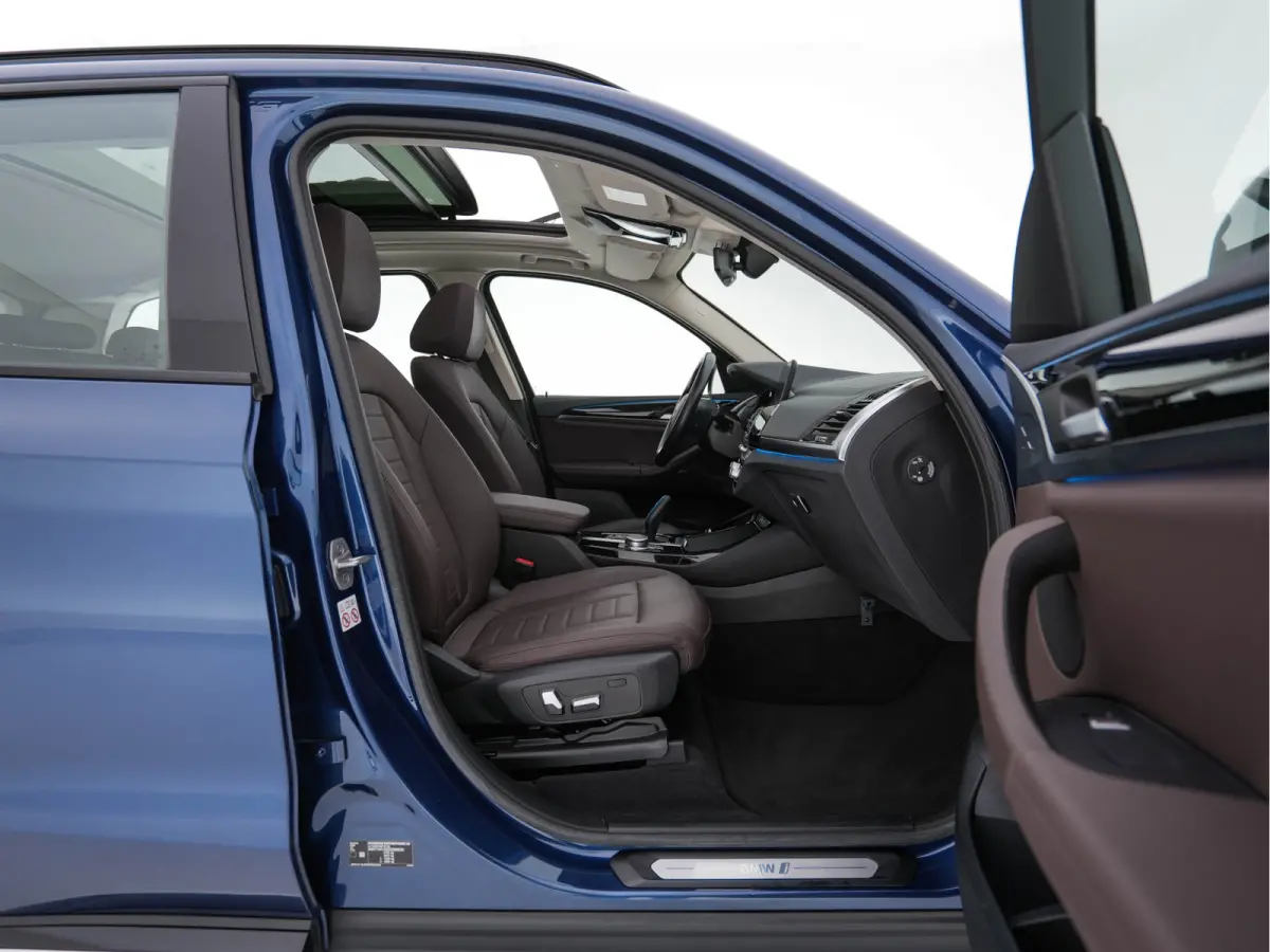 Executive 80 kWh [3-Fase-11kW ] {SoH-98%} (INCL-BTW) Aut. *PANO | LEATHER | ADAPTIVE-CRUISE | FULL-LED | MEMORY-PACK | BLIND-SPOT |  DIGI-COCKPIT | HEATED-COMFORTSEATS | KEYLESS | CAMERA | D
