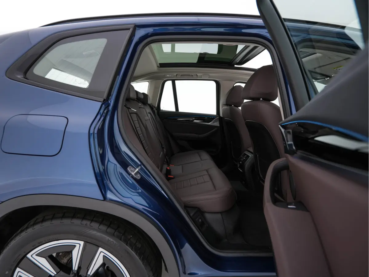 Executive 80 kWh [3-Fase-11kW ] {SoH-98%} (INCL-BTW) Aut. *PANO | LEATHER | ADAPTIVE-CRUISE | FULL-LED | MEMORY-PACK | BLIND-SPOT |  DIGI-COCKPIT | HEATED-COMFORTSEATS | KEYLESS | CAMERA | D