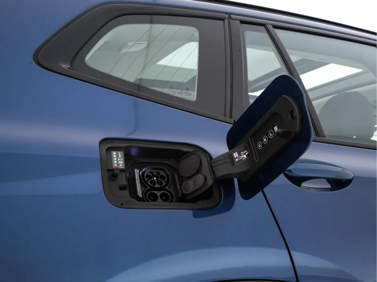 Executive 80 kWh [3-Fase-11kW ] {SoH-98%} (INCL-BTW) Aut. *PANO | LEATHER | ADAPTIVE-CRUISE | FULL-LED | MEMORY-PACK | BLIND-SPOT |  DIGI-COCKPIT | HEATED-COMFORTSEATS | KEYLESS | CAMERA | D