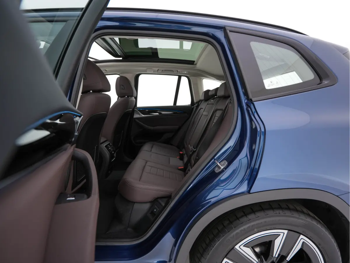 Executive 80 kWh [3-Fase-11kW ] {SoH-98%} (INCL-BTW) Aut. *PANO | LEATHER | ADAPTIVE-CRUISE | FULL-LED | MEMORY-PACK | BLIND-SPOT |  DIGI-COCKPIT | HEATED-COMFORTSEATS | KEYLESS | CAMERA | D