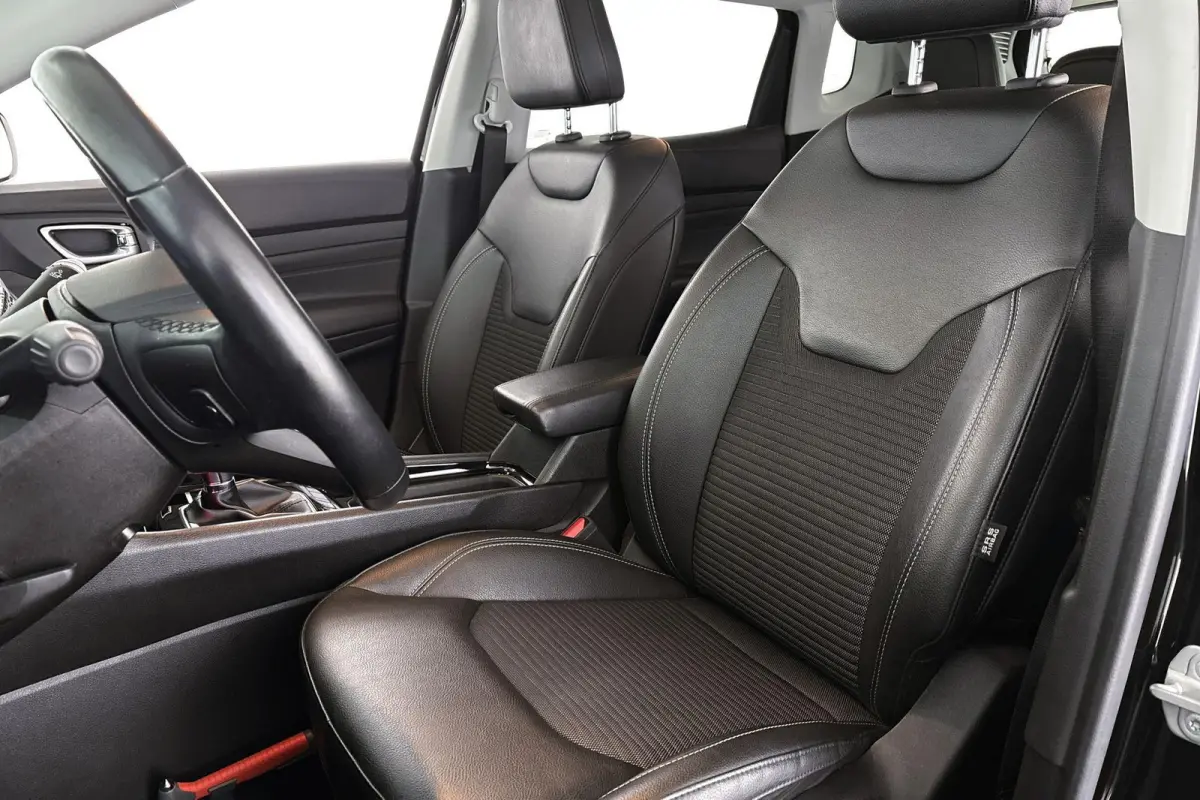 1.5T e-Hybrid Limited Automaat Pano Trekhaak Stuur-Stoelverwarming