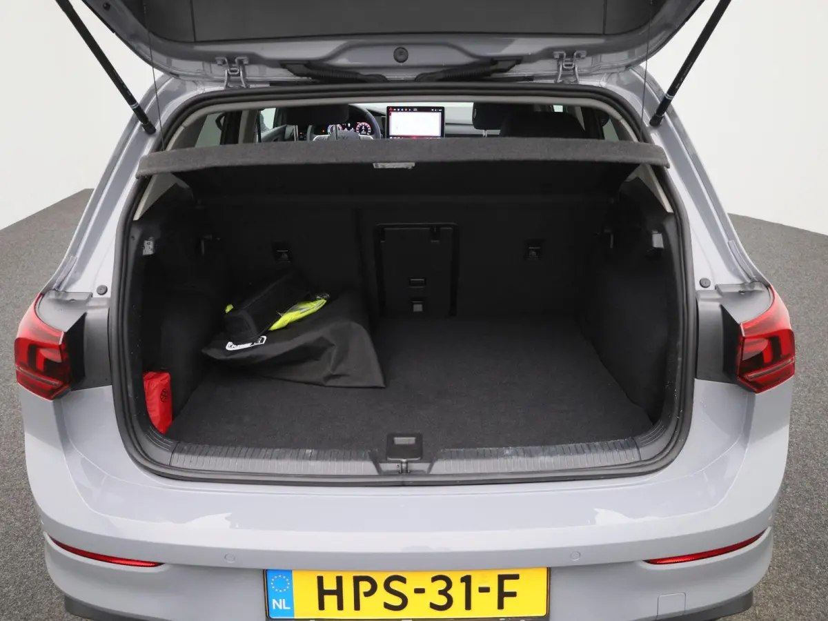 1.5 eHybrid 50 Edition Navigatie | Camera | Parkeersensoren | Cruise control | 18 Inch Velgen | Airco |