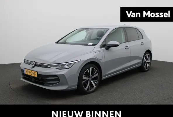 1.5 eHybrid 50 Edition Navigatie | Camera | Parkeersensoren | Cruise control | 18 Inch Velgen | Airco |