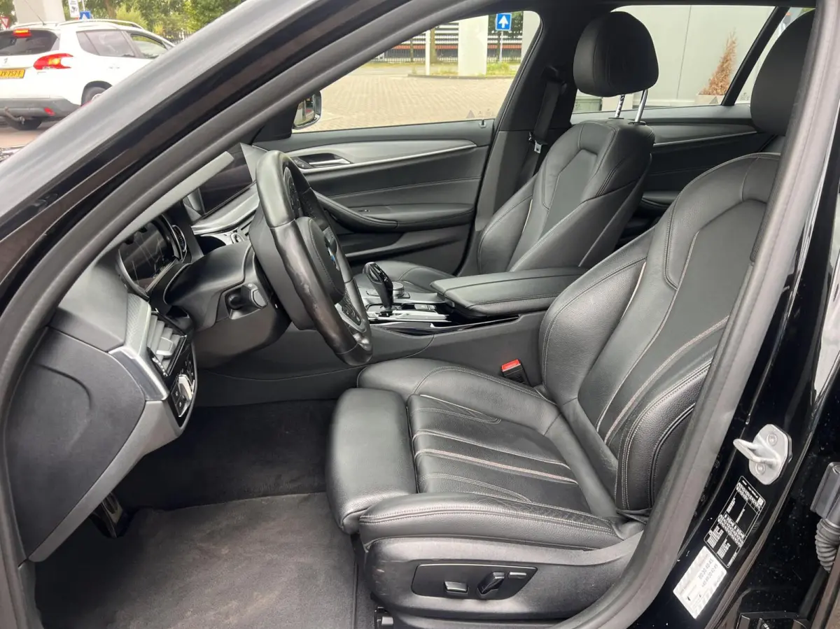 520i High Executive Clima Leder Dealer