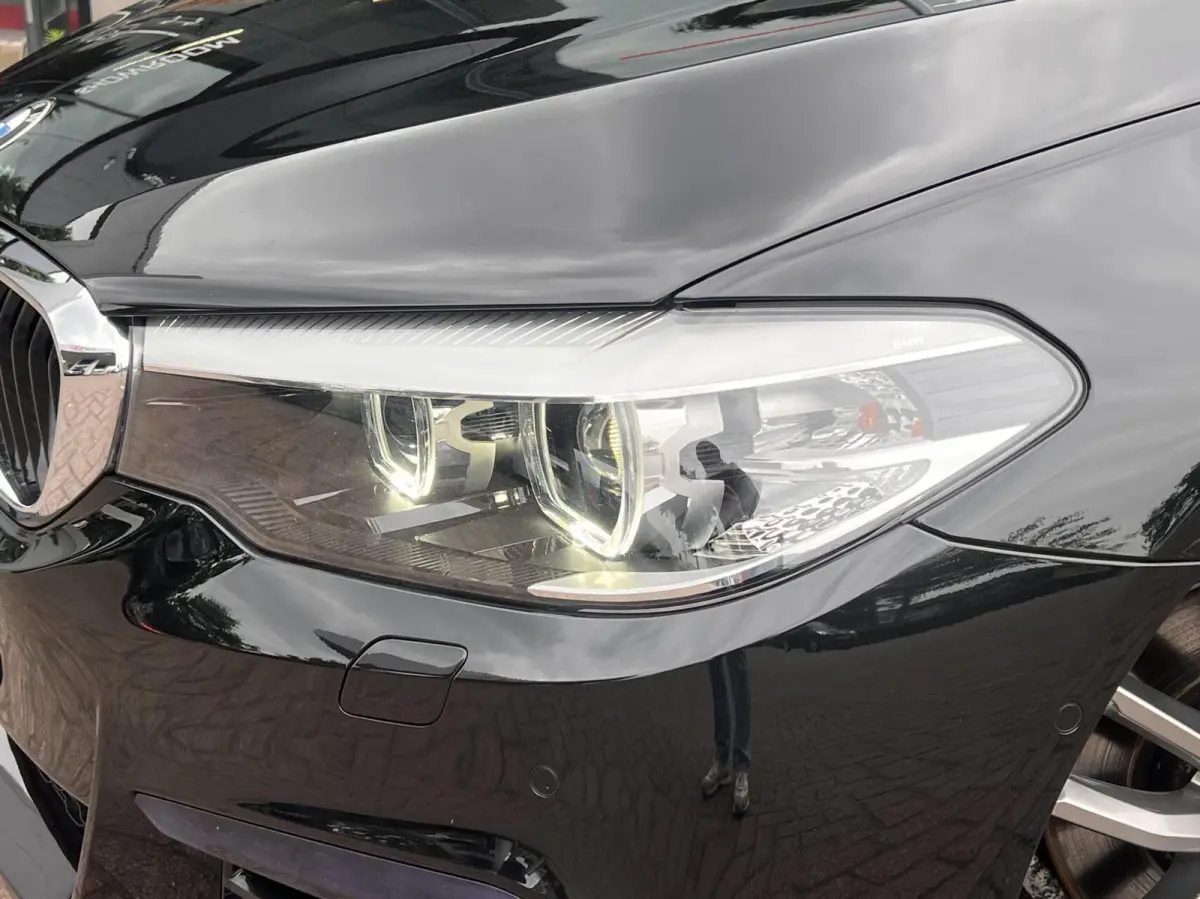 520i High Executive Clima Leder Dealer