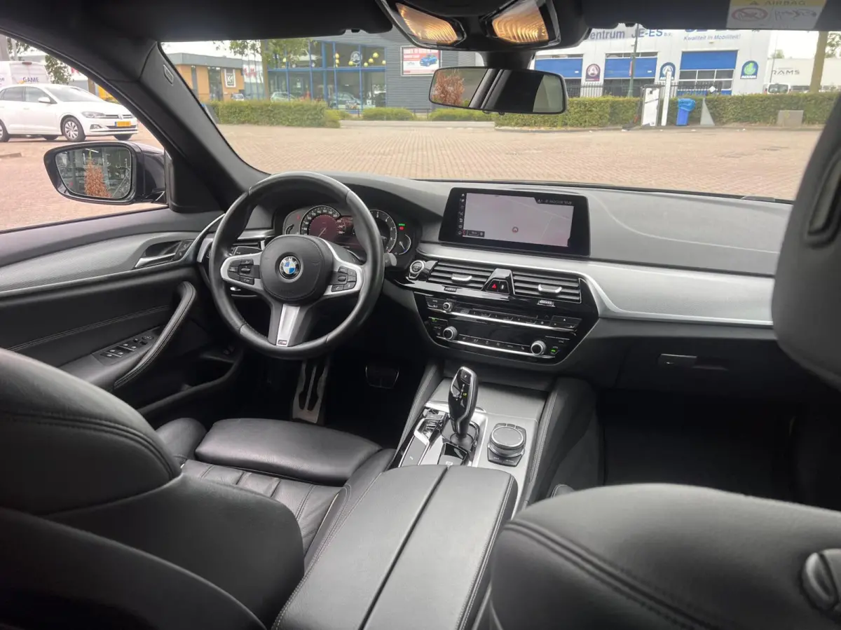 520i High Executive Clima Leder Dealer
