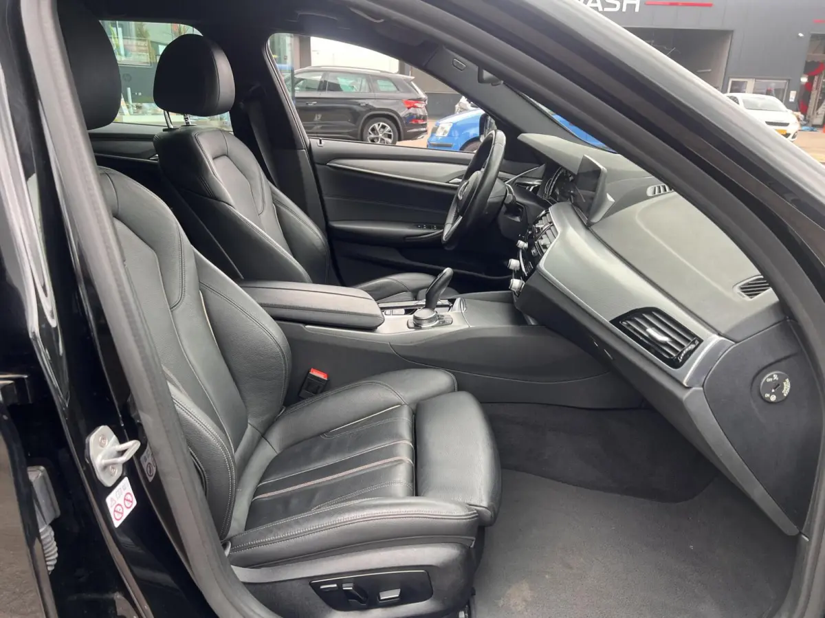 520i High Executive Clima Leder Dealer