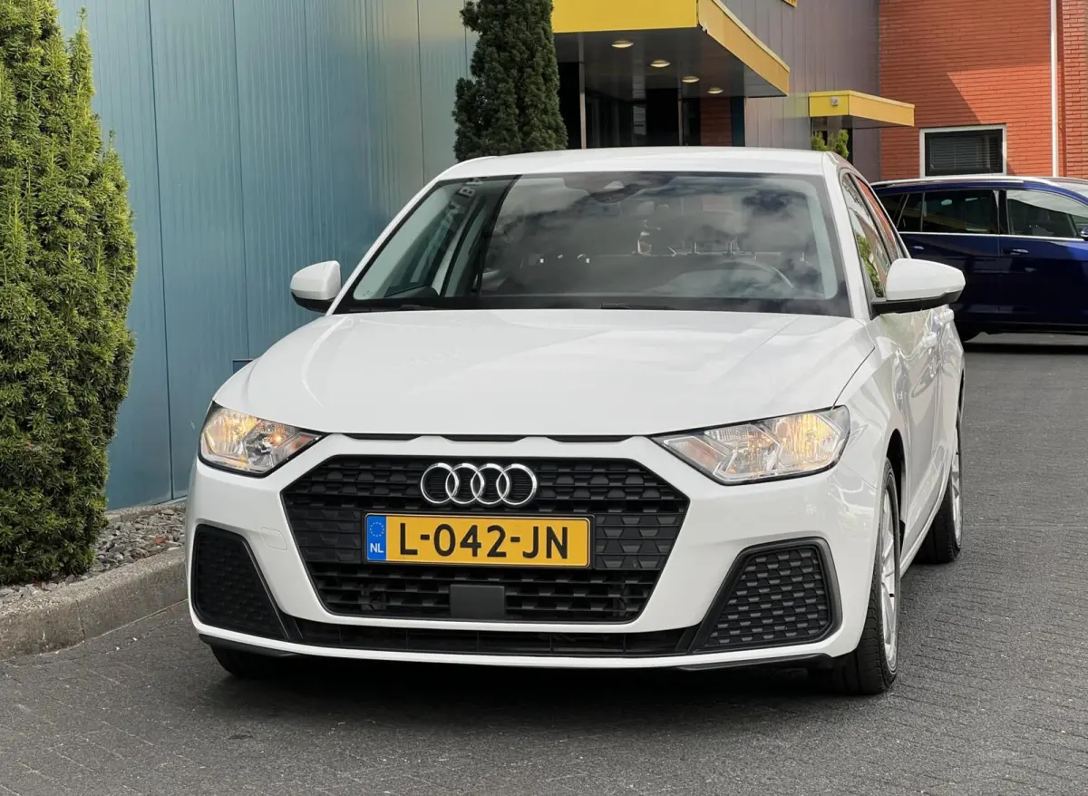 25 TFSI Pro Line NAV.VIA.CARPLAY/ANDROID | CRUISE | DIGI.DASHB | PDC | LMV | 1'EIG